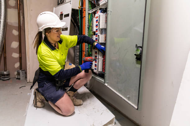 Best Local Electrician Companies  in Valley View, OH